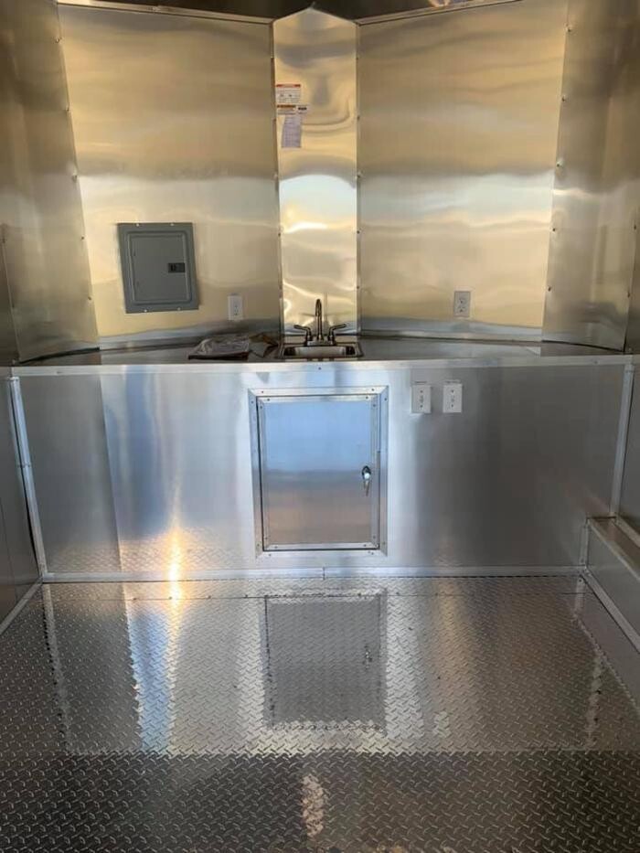 Images Colony City Cargo, LLC