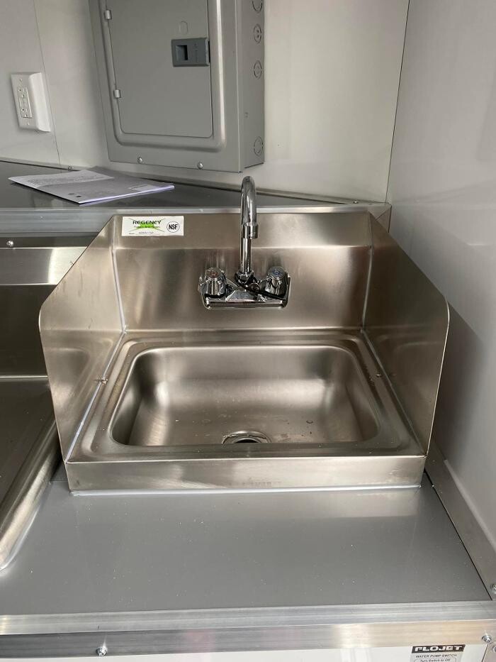 Images Colony City Cargo, LLC