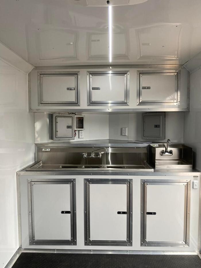 Images Colony City Cargo, LLC