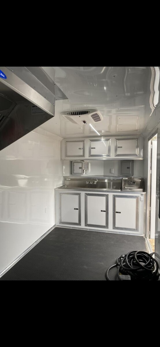 Images Colony City Cargo, LLC