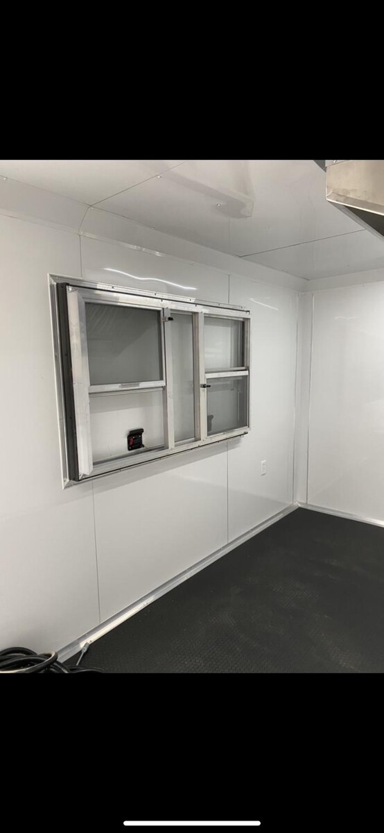 Images Colony City Cargo, LLC