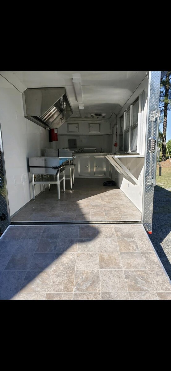 Images Colony City Cargo, LLC