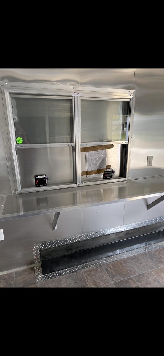 Images Colony City Cargo, LLC