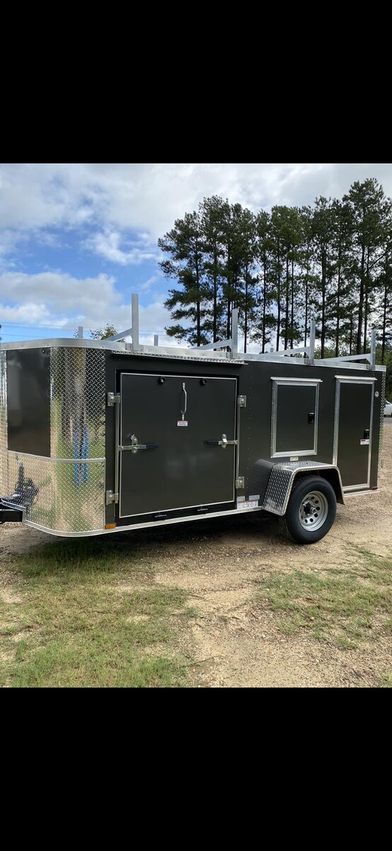 Images Colony City Cargo, LLC