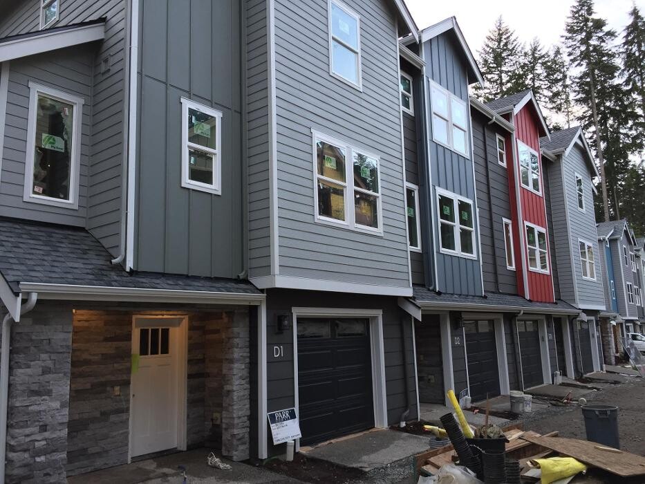 Images NICOV SERVICES LLC PAINTING