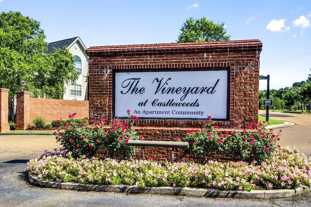 Images The Vineyard At Castlewoods Apartment Homes