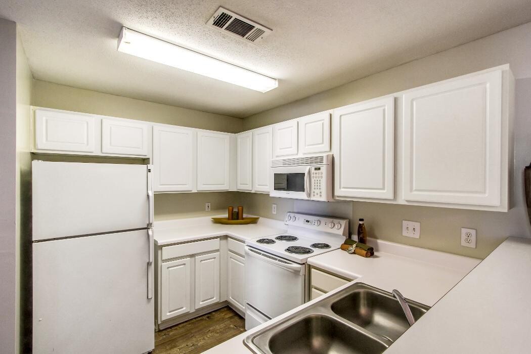 Images The Vineyard At Castlewoods Apartment Homes