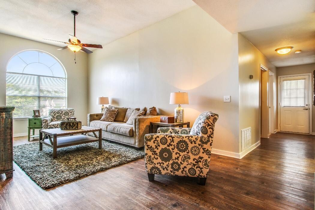 Images The Vineyard At Castlewoods Apartment Homes