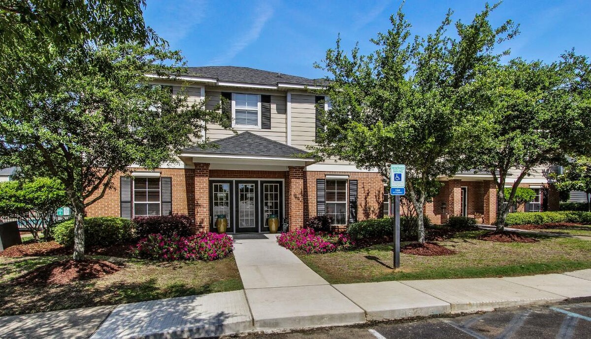Images The Vineyard At Castlewoods Apartment Homes