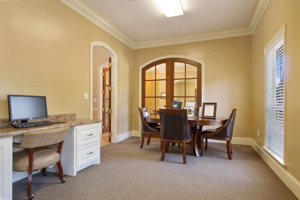 Images Bridgewater Apartment Homes