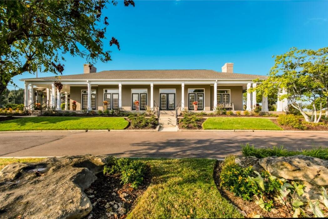 Images Highpointe At Crossgates Apartment Homes