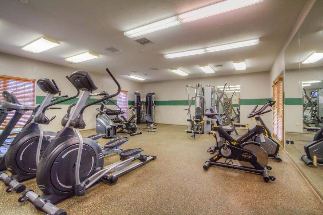 Images Highpointe At Crossgates Apartment Homes