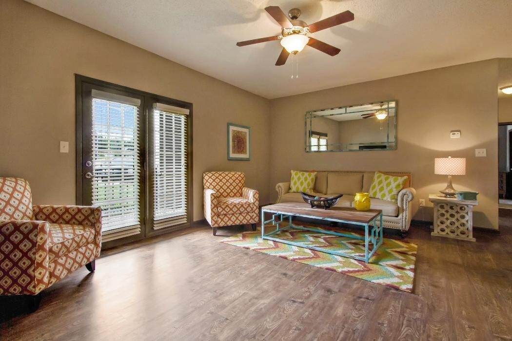 Images Highpointe At Crossgates Apartment Homes