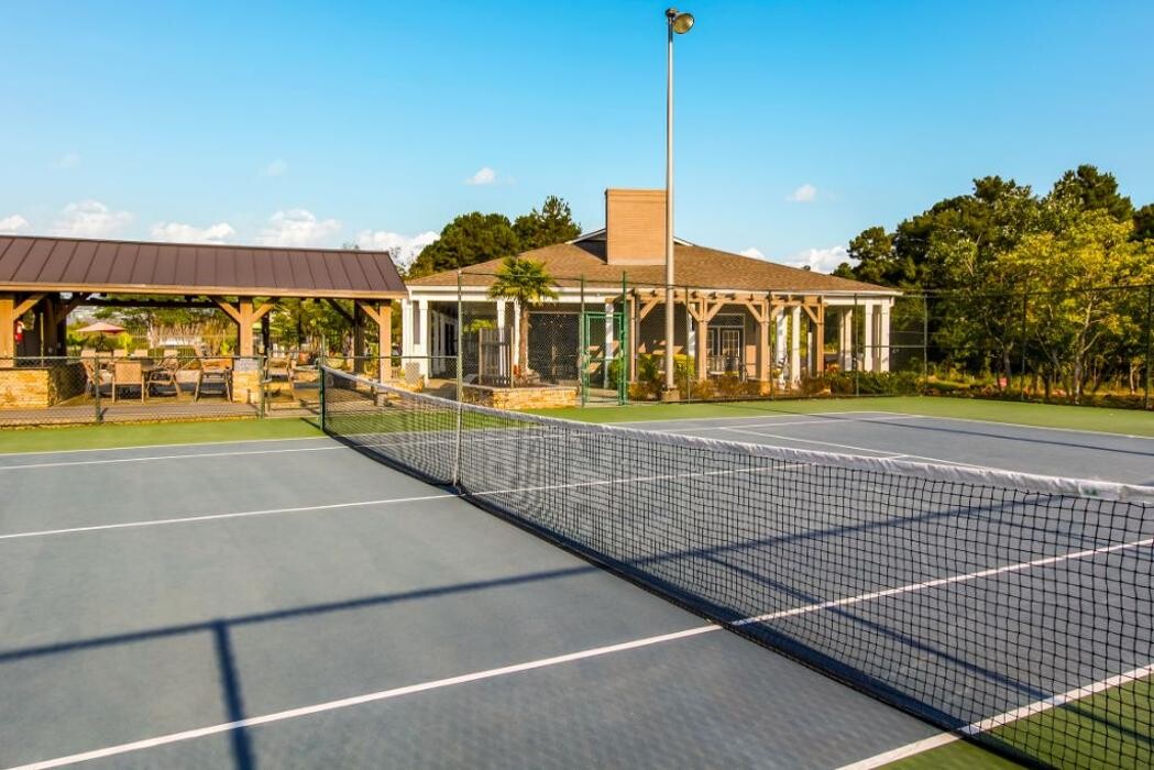 Images Highpointe At Crossgates Apartment Homes