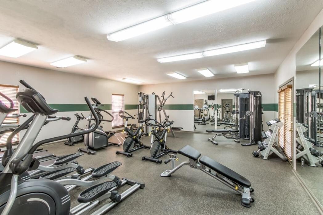 Images Highpointe At Crossgates Apartment Homes
