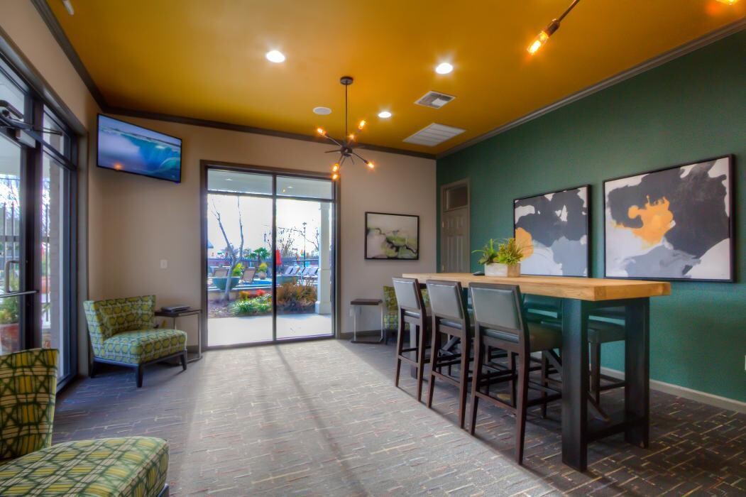 Images Highpointe At Crossgates Apartment Homes