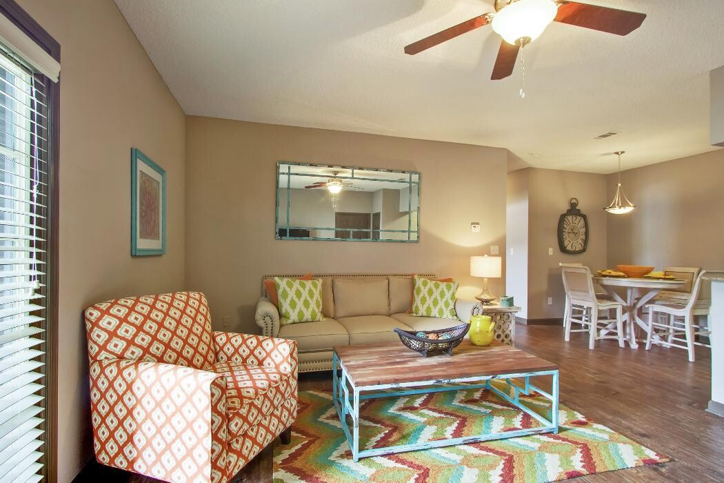 Images Highpointe At Crossgates Apartment Homes