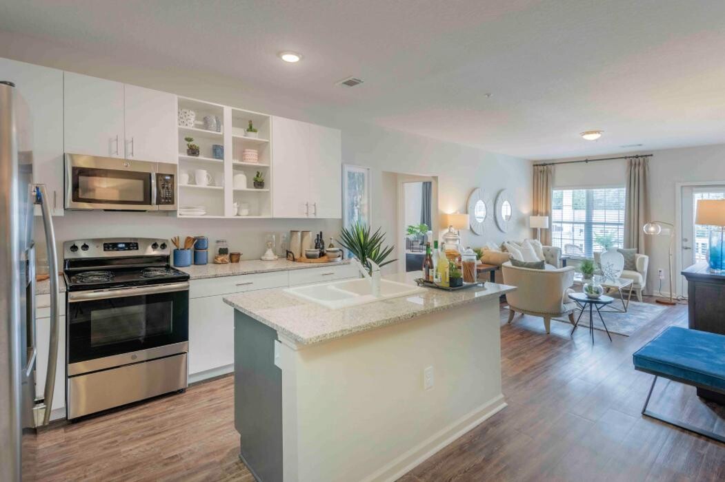 Images The Met Apartments