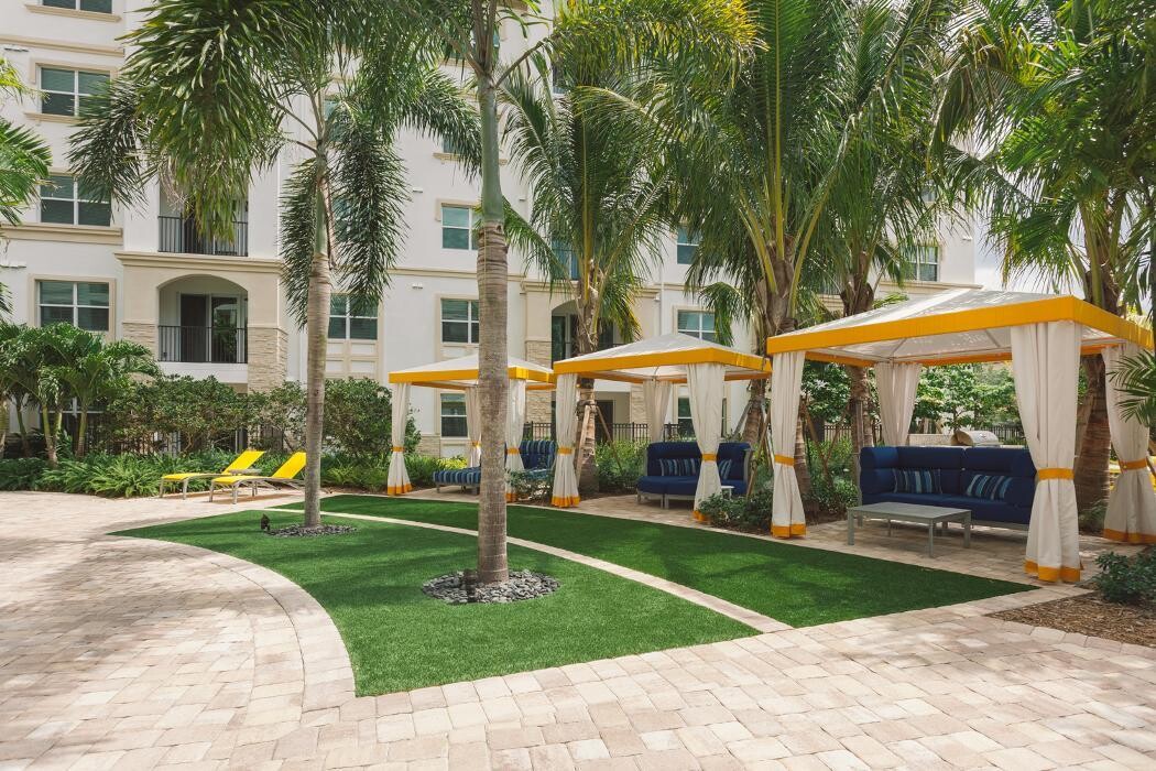 Images AMLI Sawgrass Village