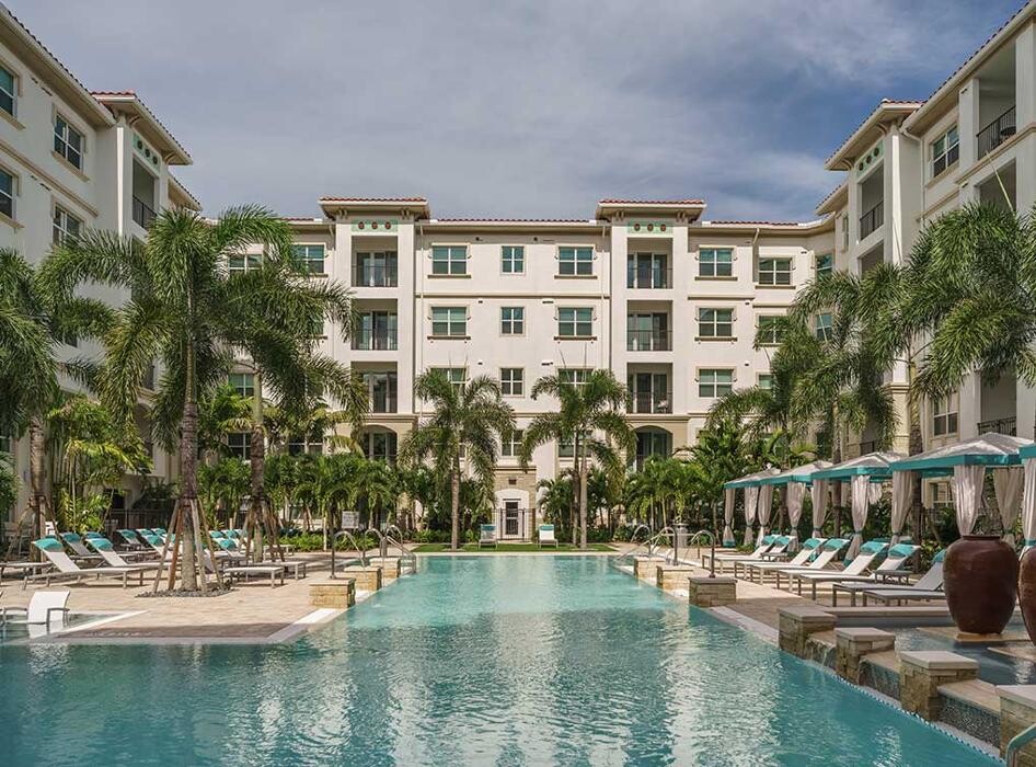 Images AMLI Sawgrass Village