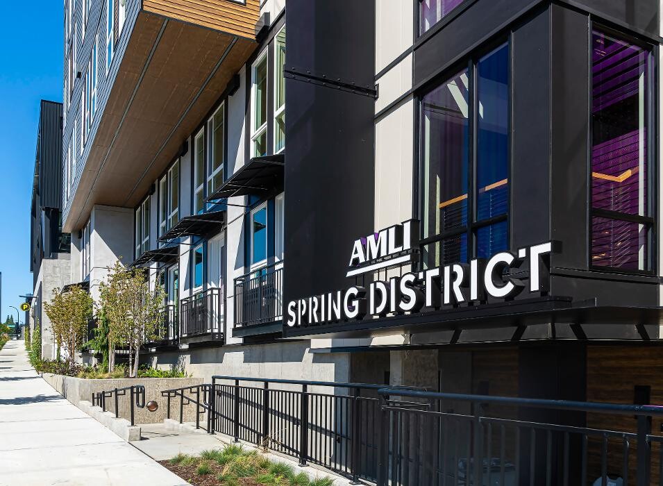 Images AMLI Spring District