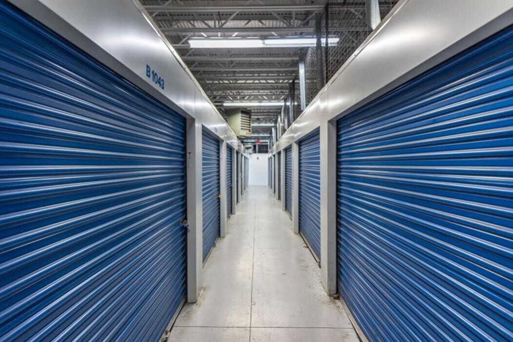 Images National Storage Centers - Royal Oak