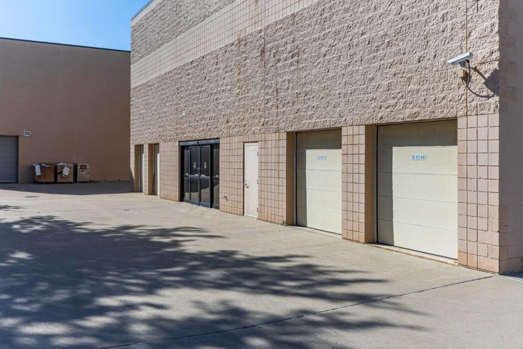 Images National Storage Centers - Royal Oak