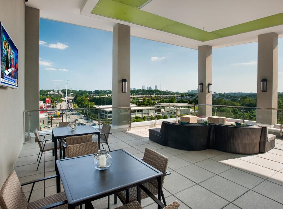 Images AMLI Piedmont Heights