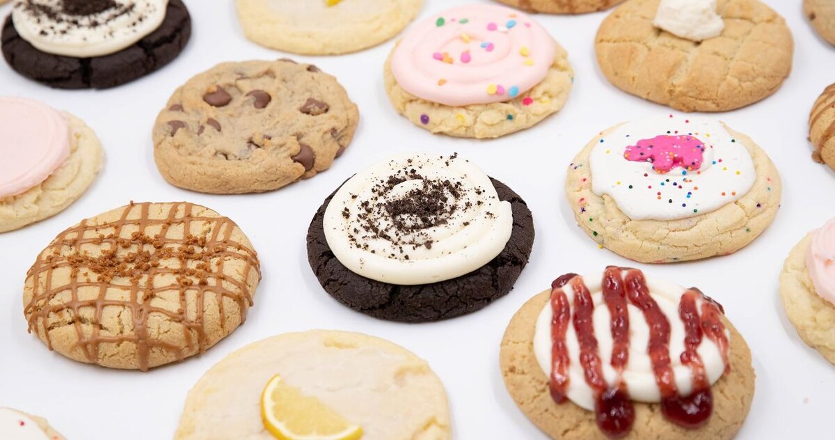 Images Crumbl Cookies - La Habra