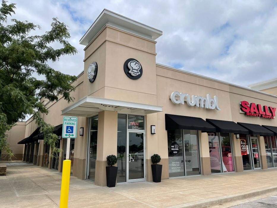 Images Crumbl Cookies - Broken Arrow