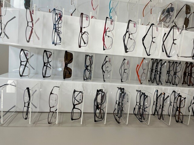 Images Custom Eyes Optical Inc