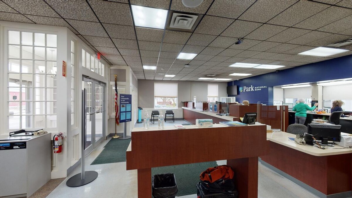 Images Park National Bank: Bellville Office