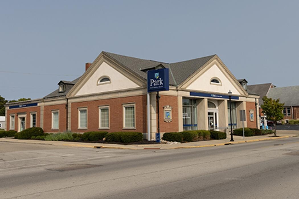 Images Park National Bank: New Carlisle Office