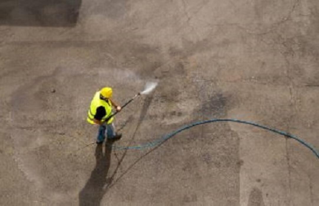 Images Armbruster Powerwashing & Yardwork