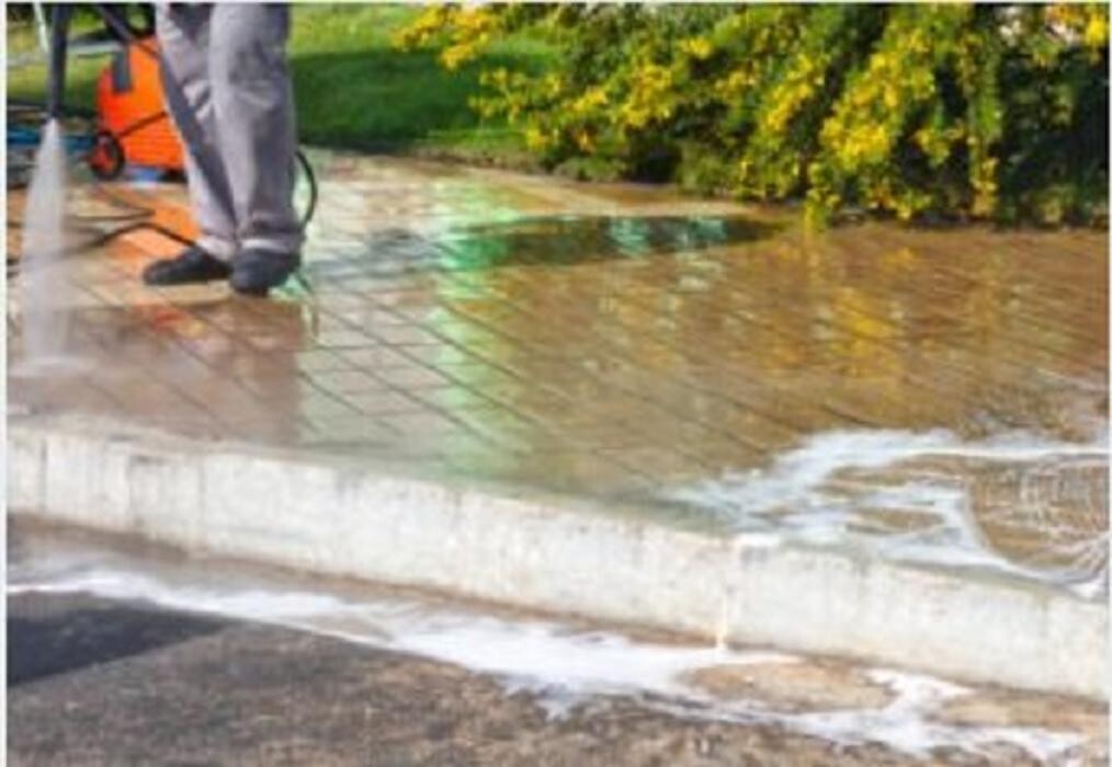 Images Armbruster Powerwashing & Yardwork
