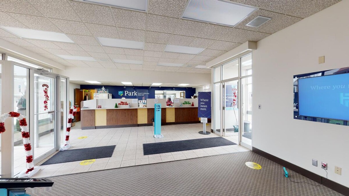 Images Park National Bank: New Lexington Office