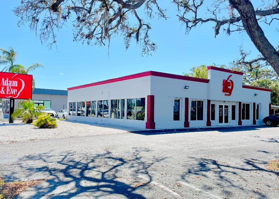 Images Adam & Eve Stores