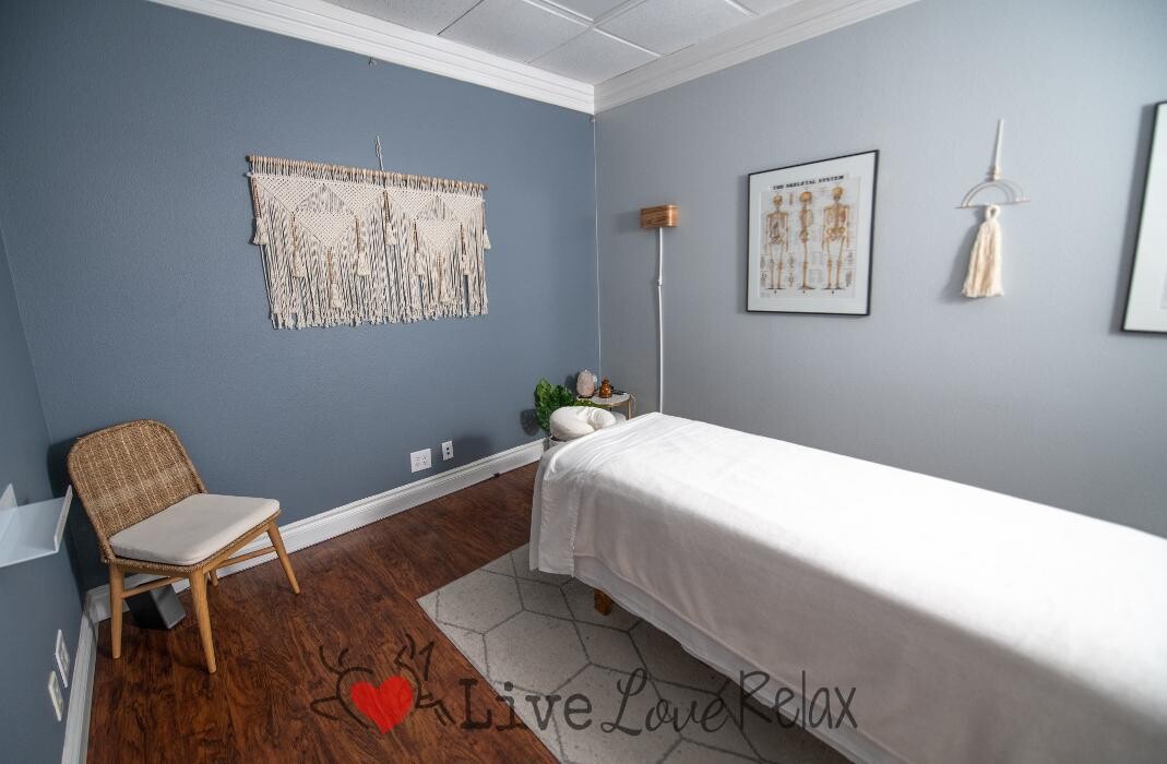 Images Live Love Relax | Massage