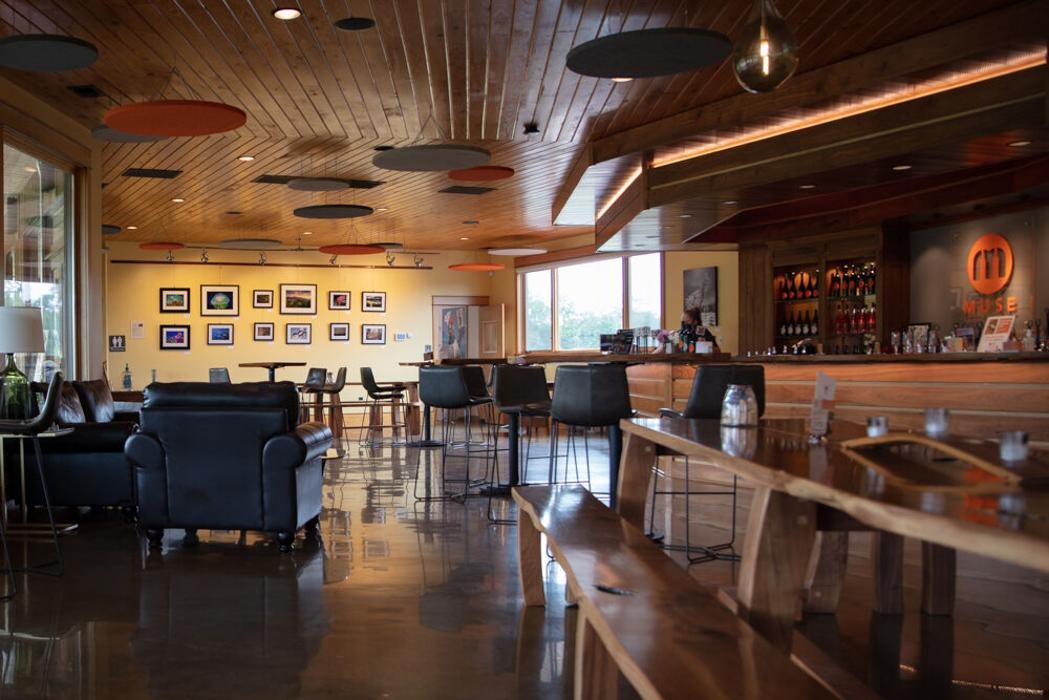 Images Muse Vineyards