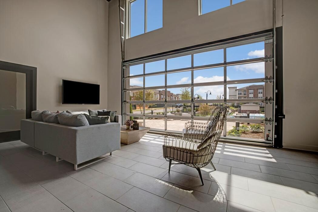 Images Apartments at Eleven240