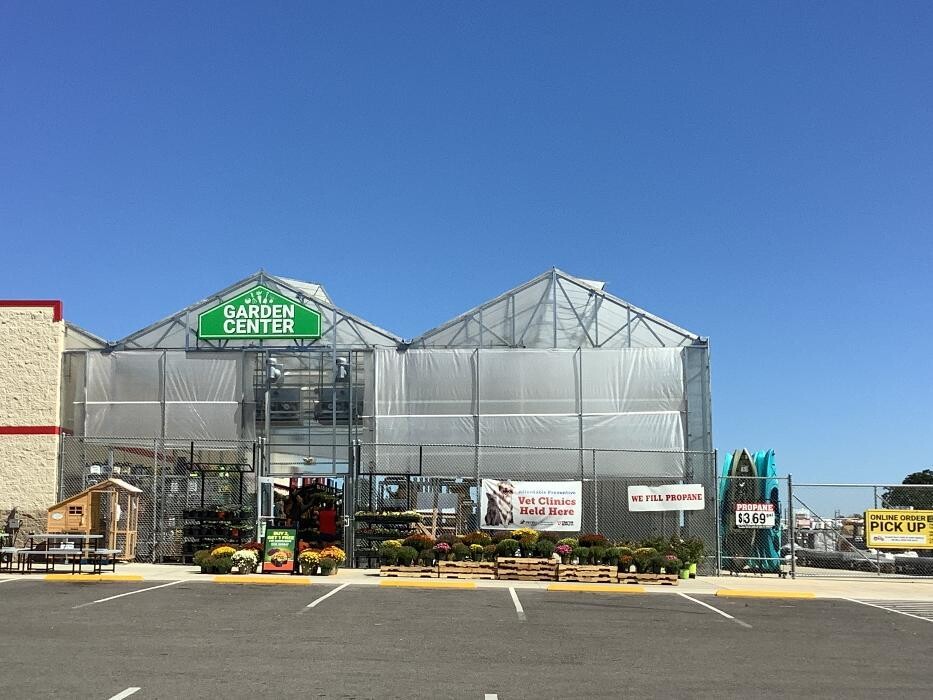 Images Tractor Supply Co.