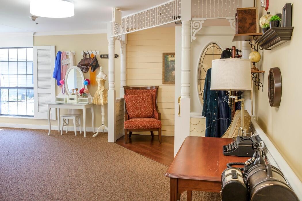 Images Charter Senior Living of Columbia