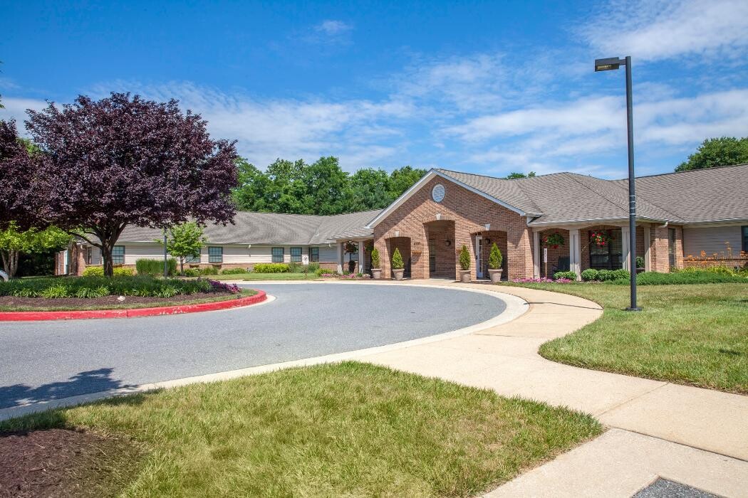 Images Charter Senior Living of Columbia