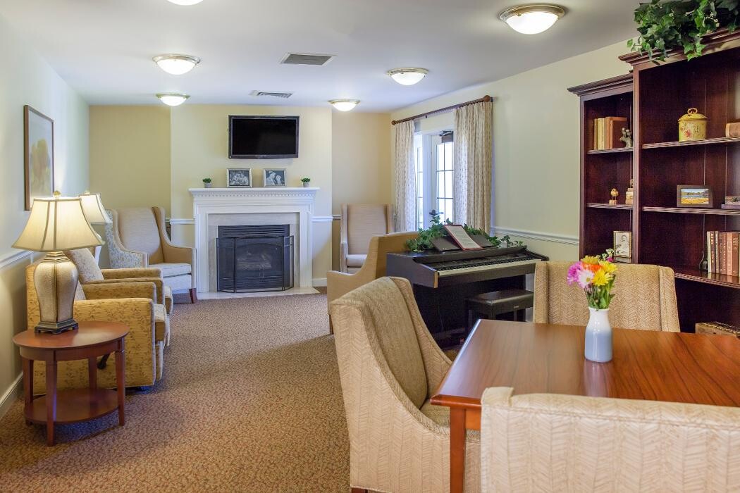Images Charter Senior Living of Columbia