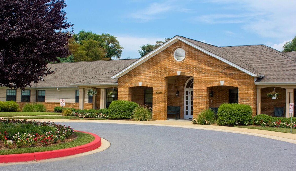 Images Charter Senior Living of Columbia