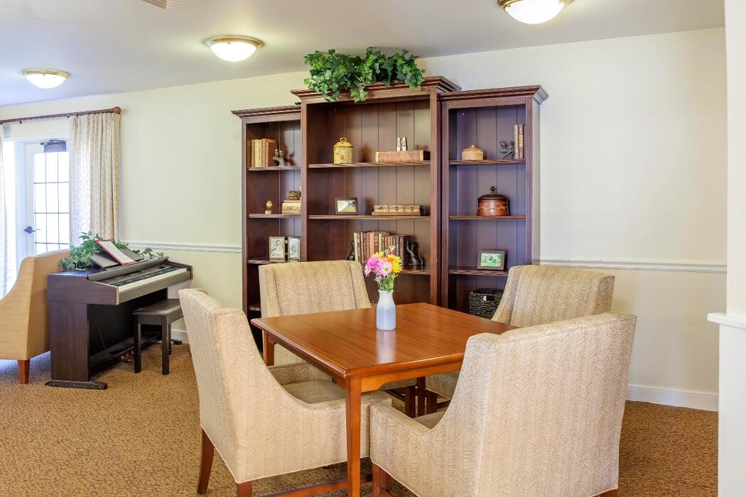 Images Charter Senior Living of Columbia