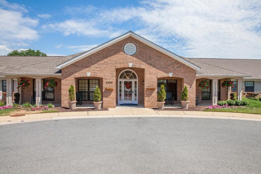 Images Charter Senior Living of Columbia