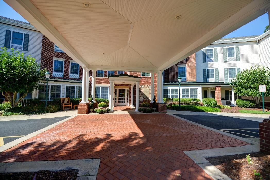 Images Charter Senior Living of Fredericksburg