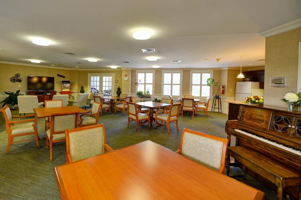 Images Charter Senior Living of Fredericksburg
