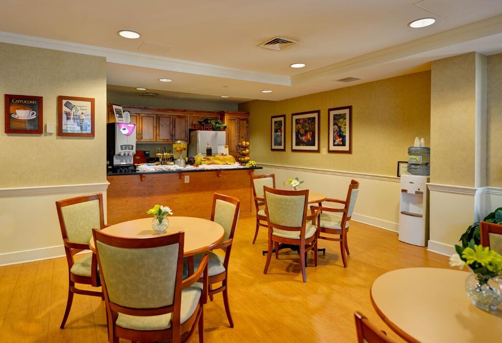 Images Charter Senior Living of Fredericksburg